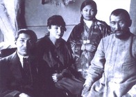 Ж. Досмухамедов с родственниками, начало 20-х гг